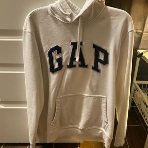 white and navy blue gap logo hoodie